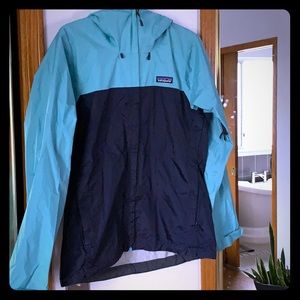 Patagonia torrentshell rain jacket